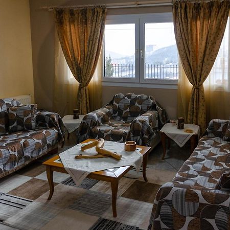 KarpenísionDimitri'S Mountain Houseアパートメント エクステリア 写真