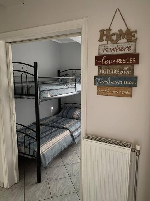 KarpenísionDimitri'S Mountain Houseアパートメント エクステリア 写真